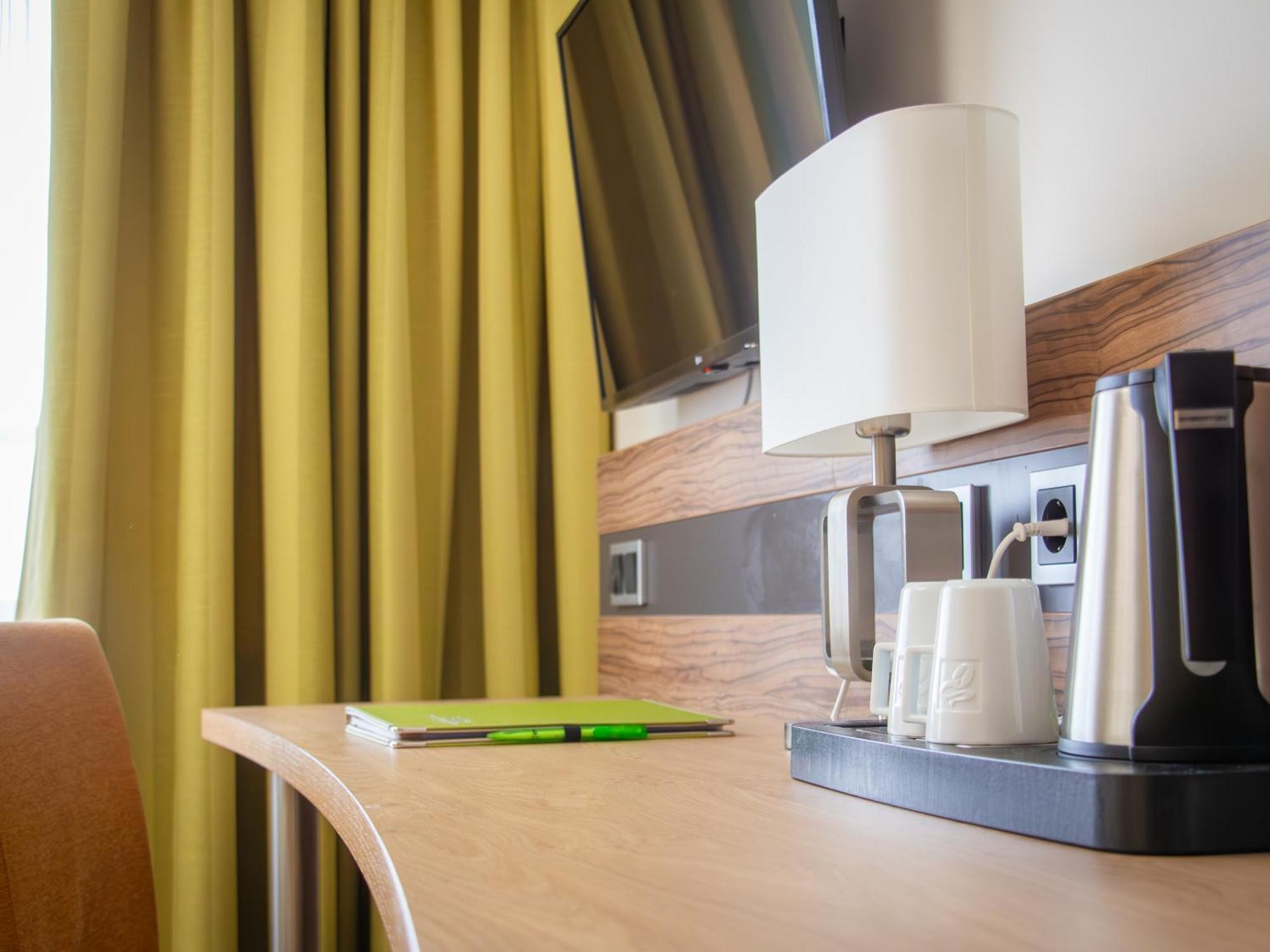 Hotel Bildungsblick Kirchseeon Экстерьер фото
