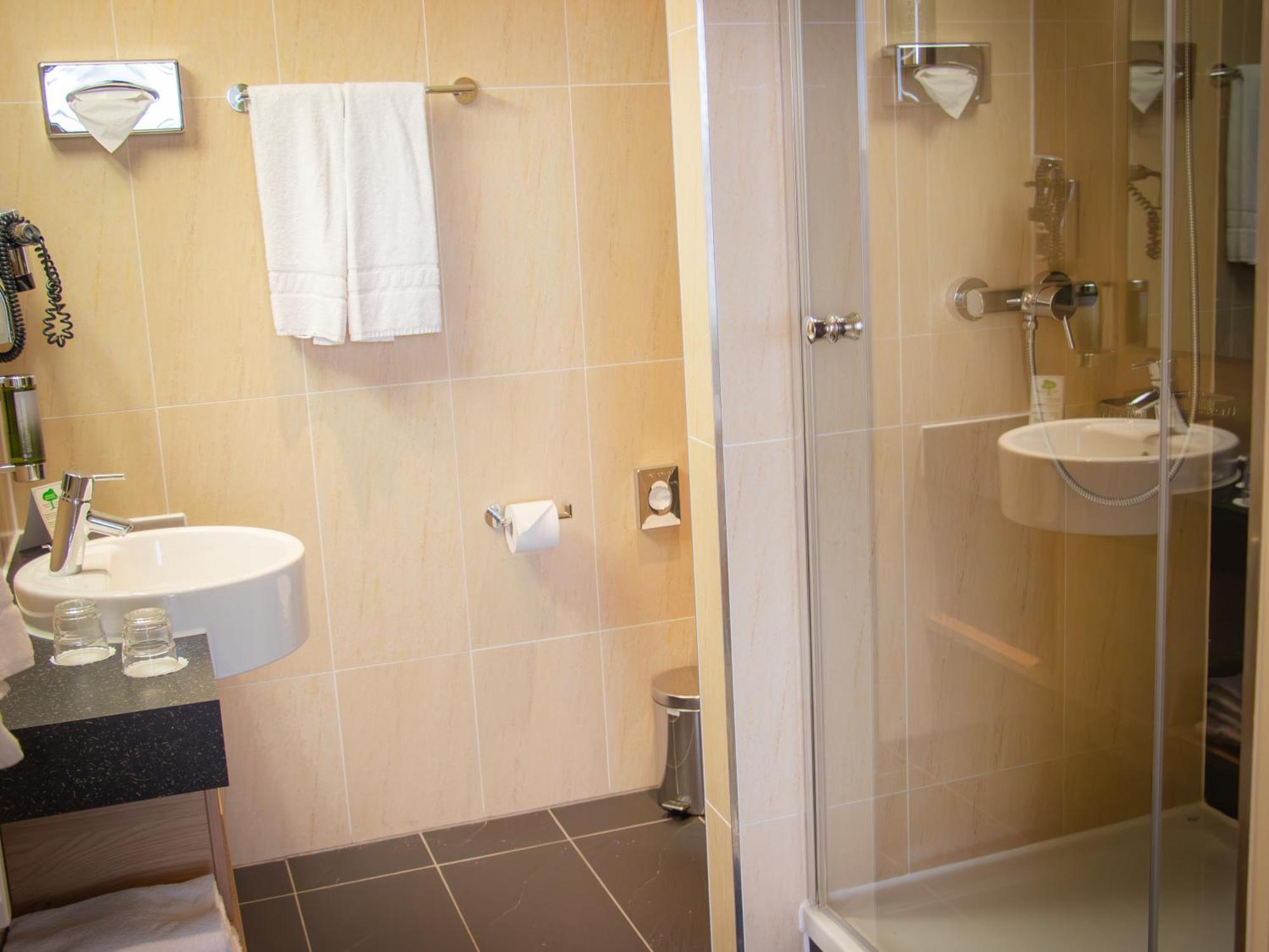 Hotel Bildungsblick Kirchseeon Экстерьер фото